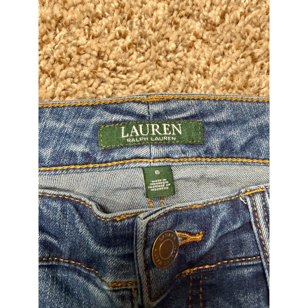 Lauren Ralph Lauren Modern Straight Curvy Jeans Medium Wash Blue Denim Size 6 - Picture 2 of 11